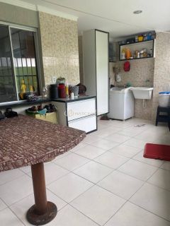 Village  4/4 e  3 suítes  Itapuã