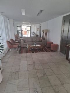 Apartamento 3/4 e 1 suíte Costa Azul