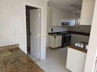 Casa de Condomínio  4/4 e  3 suítes Itapuã em Salvador