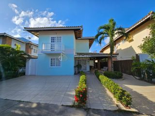 Casa de Condomínio  4/4 e  3 suítes Itapuã em Salvador