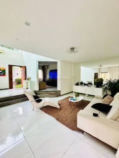 Casa de Condomínio 4/4 e  3 suítes  Lauro de Freitas