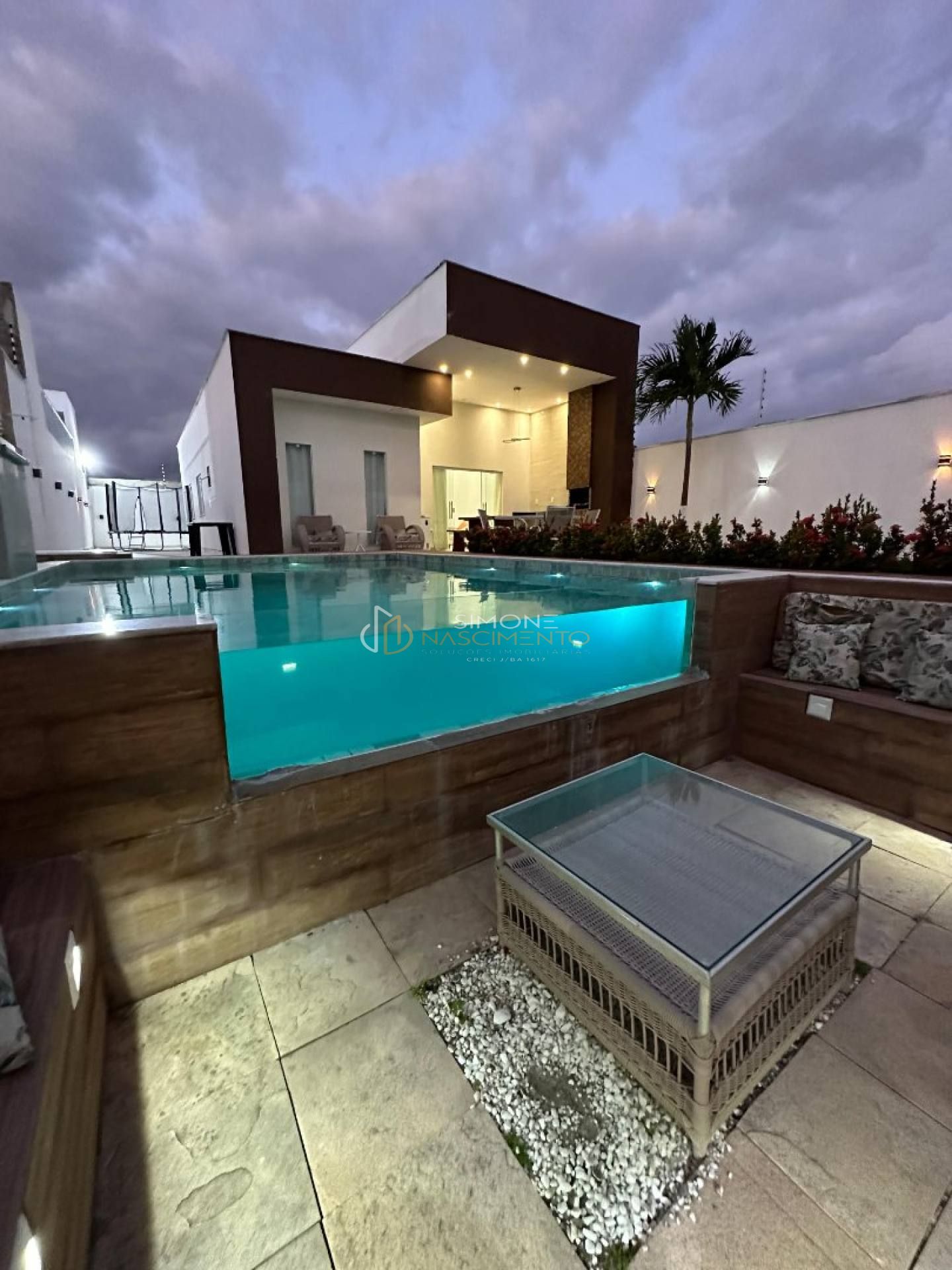 Casa de Condomínio 3/4 e 2 suíte Pé Direito Duplo  Arembepe