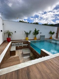 Casa de Condomínio 3/4 e 2 suíte Pé Direito Duplo  Arembepe