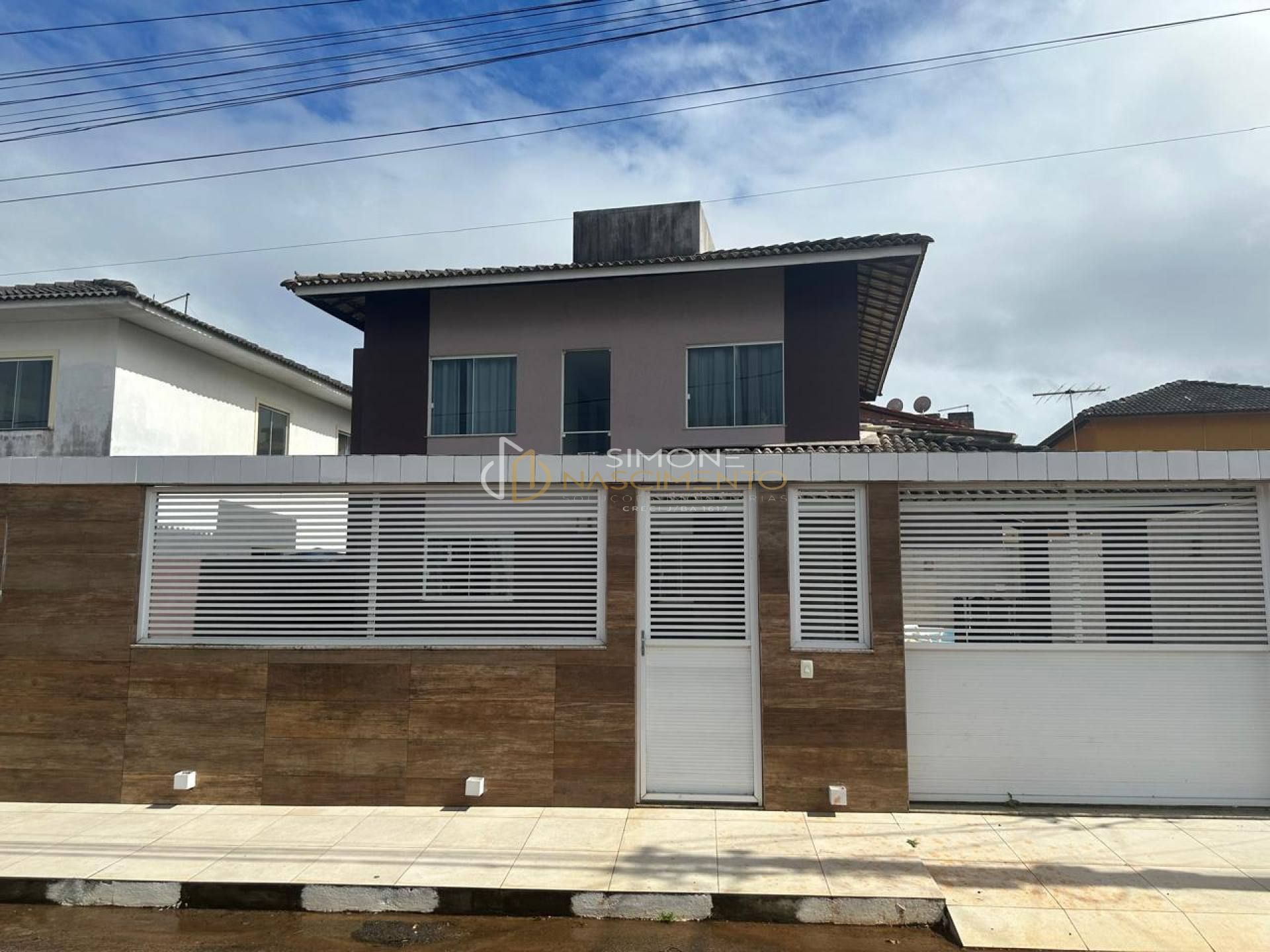 Casa de Condomínio 5/4 e 3 suítes Porteira Fechada Piscina Privativa Arembepe