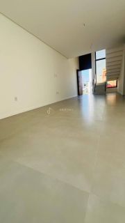 CASA 4 SUÍTES EM VILA DE ABRANTES