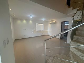 CASA 3 QUARTOS EM IPITANGA