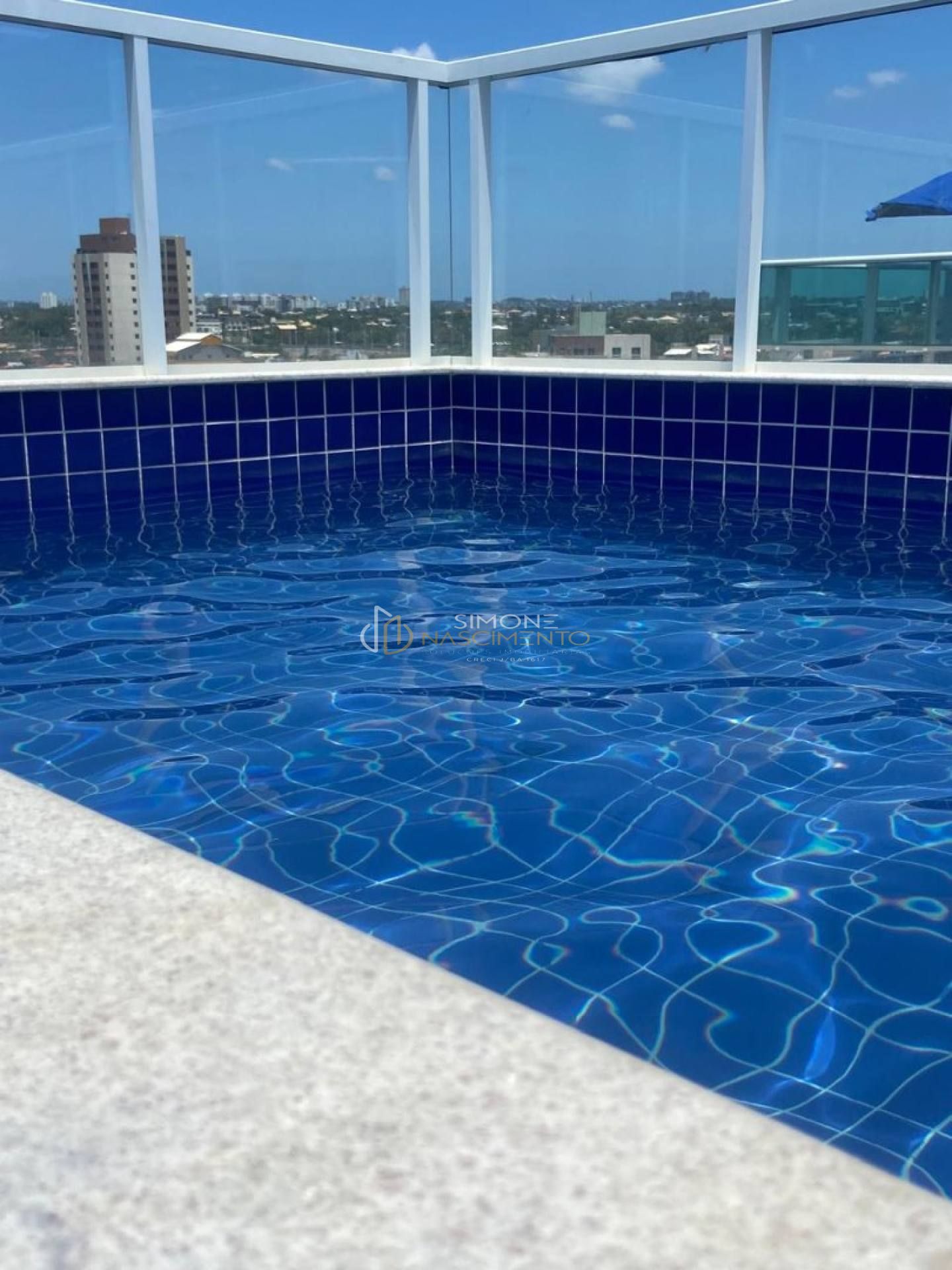 Apartamento 2/4, 2 suites, 1 garagem, nascente, vista mar, 80 metros da praia em Piatã