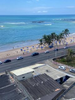 Apartamento 2/4, 2 suites, 1 garagem, nascente, vista mar, 80 metros da praia em Piatã