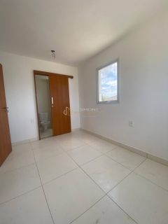 Apartamento 2/4, 2 suites, 1 garagem, nascente, vista mar, 80 metros da praia em Piatã