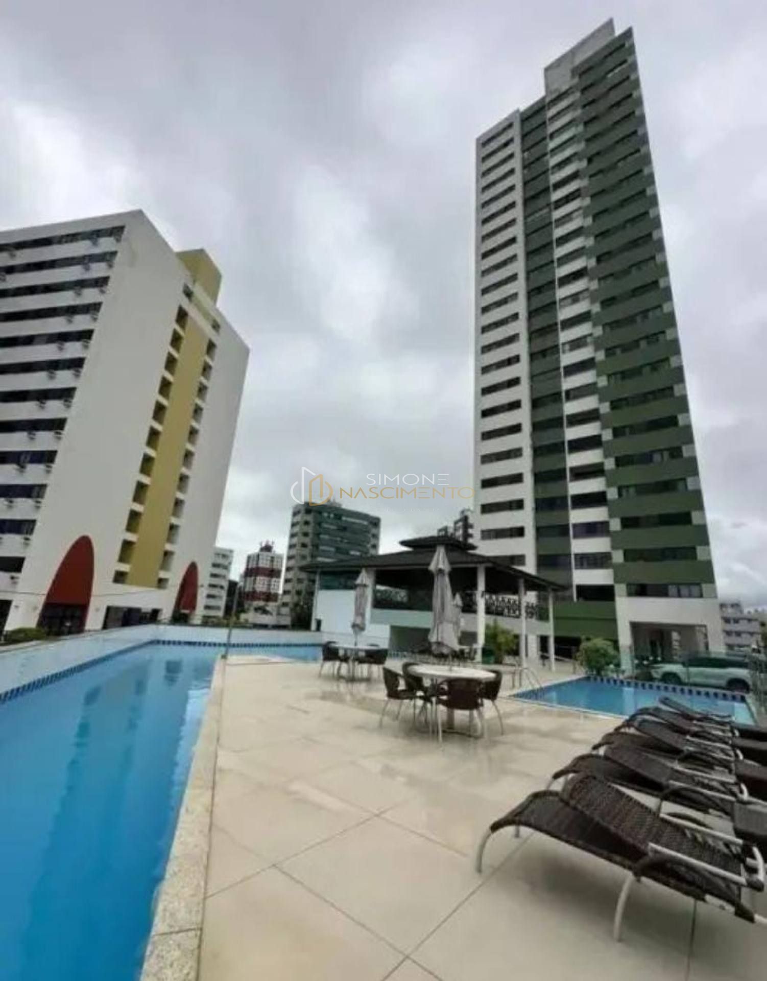 Apartamento 2 /4 e  1 suíte Candeal