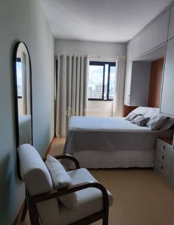 Apartamento 2 /4 e  1 suíte Candeal