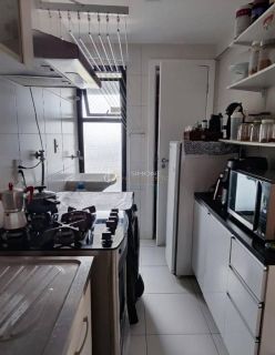 Apartamento 2 /4 e  1 suíte Candeal