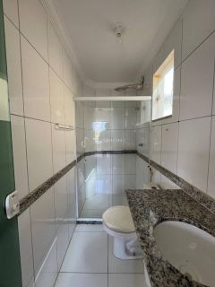 Casa de Condomínio Selecione com 3 quartos 2 suítes no bairro Ipitanga em Lauro De Freitas