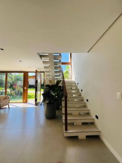 Residência de Alto Padrão no Praia Bella - elegância e conforto em Praia do Forte