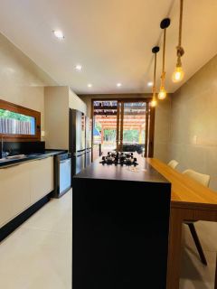 Residência de Alto Padrão no Praia Bella - elegância e conforto em Praia do Forte