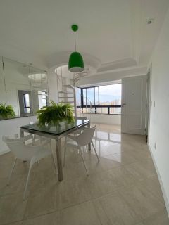 Cobertura, 4/4, 2 suítes, 2 garagens - Parque Bela Vista