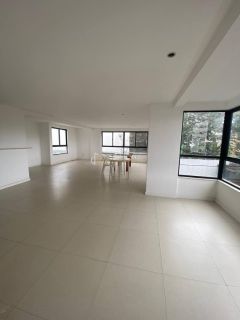 Cobertura, 4/4, 2 suítes, 2 garagens - Parque Bela Vista