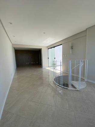 Cobertura, 3/4, 2 suítes, 2 garagens - Parque Bela Vista