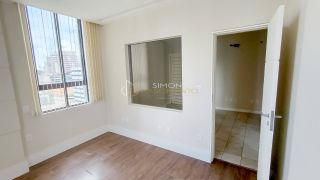 Sala Comercial Para Vender no bairro Stiep em Salvador