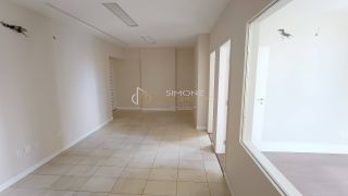 Sala Comercial Para Vender no bairro Stiep em Salvador