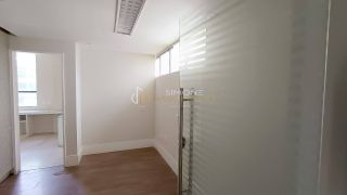 Sala Comercial Para Vender no bairro Stiep em Salvador