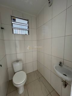 Sala comercial distribuída em cinco ambientes independentes