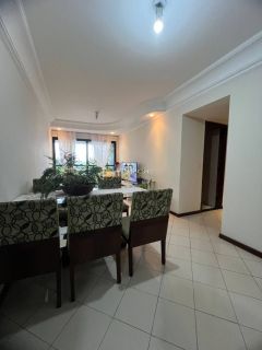 Apartamento 3/4 e 1 suítes Costa Azul