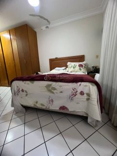 Apartamento 3/4 e 1 suítes Costa Azul