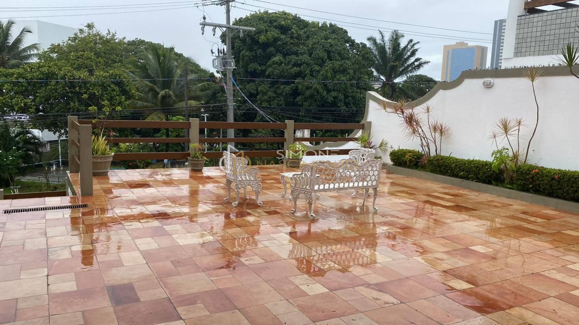 Casa Solta 4/4 e  1 suíte Itaigara