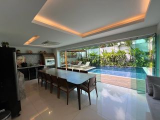 Casa de Condomínio Para Vender 4 suítes o Alphaville II em Salvador