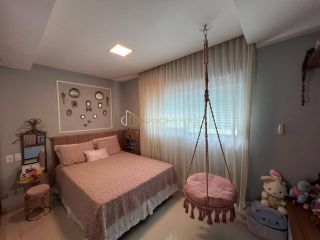 Casa de Condomínio Para Vender 4 suítes o Alphaville II em Salvador