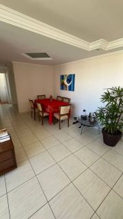 Apartamento amplo, 4/4 completos, nascente e com uma vaga - Imbui