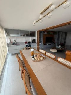 Apartamento  4 suítes  Piatã em Salvador