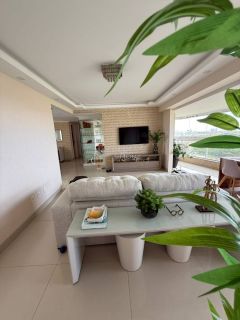 Excelente apartamento 3 suites e 3 garagens - Patamares