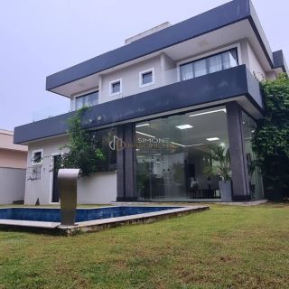 Casa em Alphaville LN 3, com 3 suítes e porteira fechada