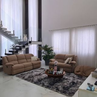 Casa em Alphaville LN 3, com 3 suítes e porteira fechada