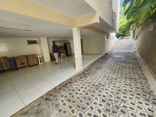 Casa de Condomínio Para Vender 4 suítes  Alphaville I em Salvador