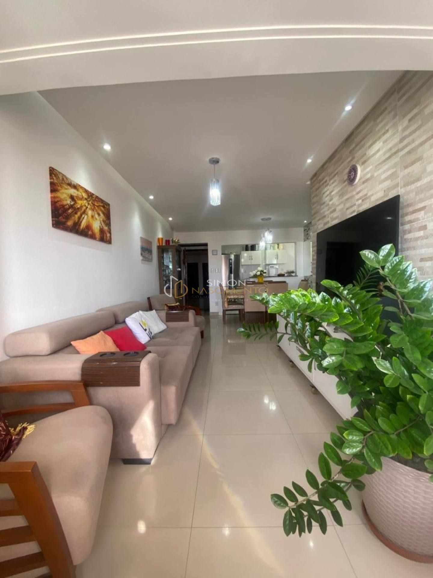 Apartamento 2/4 + dependência, 01 garagem descoberta, andar alto: Imbui