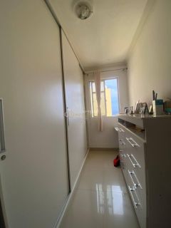 Apartamento 2/4 + dependência, 01 garagem descoberta: Imbui