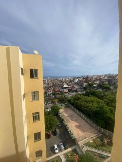 Apartamento 2/4 + dependência, 01 garagem descoberta: Imbui