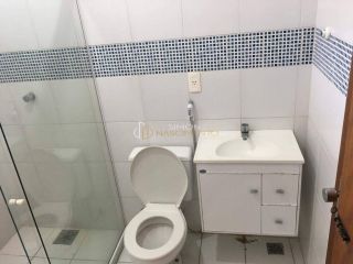 Casa Para Vender com 3 quartos 1 suítes no bairro Itapuã em Salvador