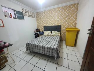 Casa Para Vender com 3 quartos no bairro Vila Canária em Salvador