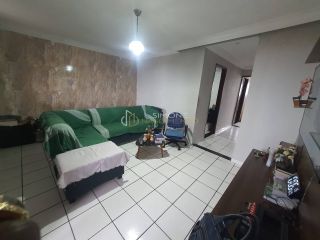 Casa Para Vender com 3 quartos no bairro Vila Canária em Salvador
