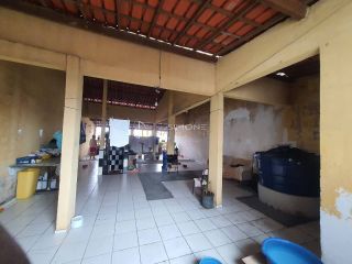 Casa Para Vender com 3 quartos no bairro Vila Canária em Salvador