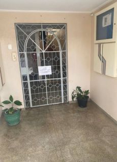 Apartamento 3/4, 1 banheiro, escada 3º andar: Trobogy