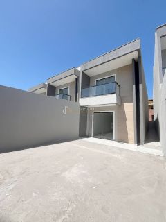 Excelente Casa à Venda em Ipitanga