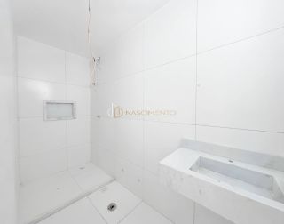 Excelente Casa à Venda em Ipitanga