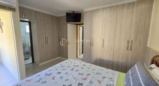 Casa em Condomínio 4/4 e 2 suítes Buraquinho cod 20057