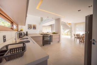 Casa 6 suítes - Guarajuba