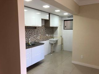 Apartamento 2 /4 e 1 suíte Itapuã